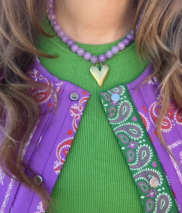 Paarse kralenketting met hartje