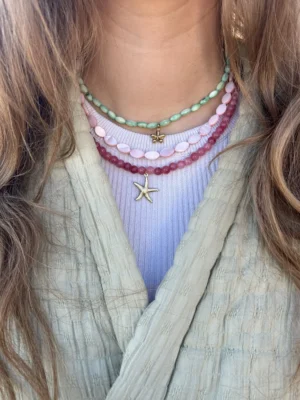 Lichtroze ovale kralenketting